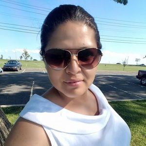 Meet your Posher, Sandra