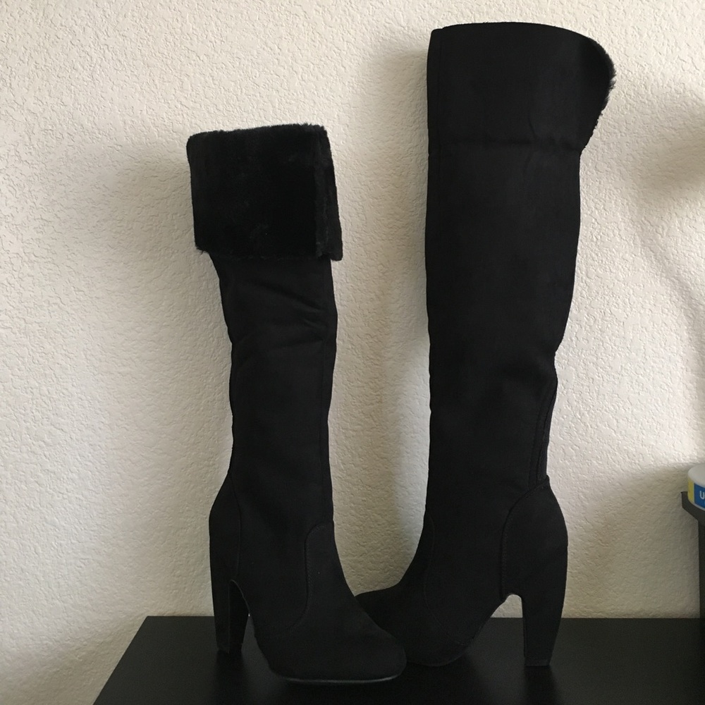 Black fur cuff heeled suede boot - Picture 5 of 5