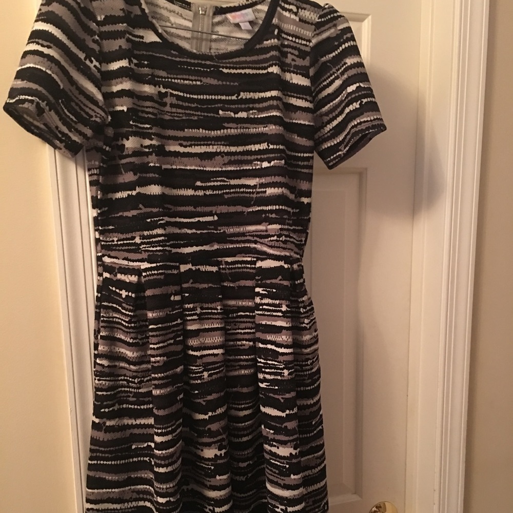 Lularoe Amelia