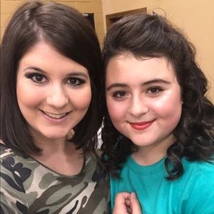 Meet your Posher, Allie