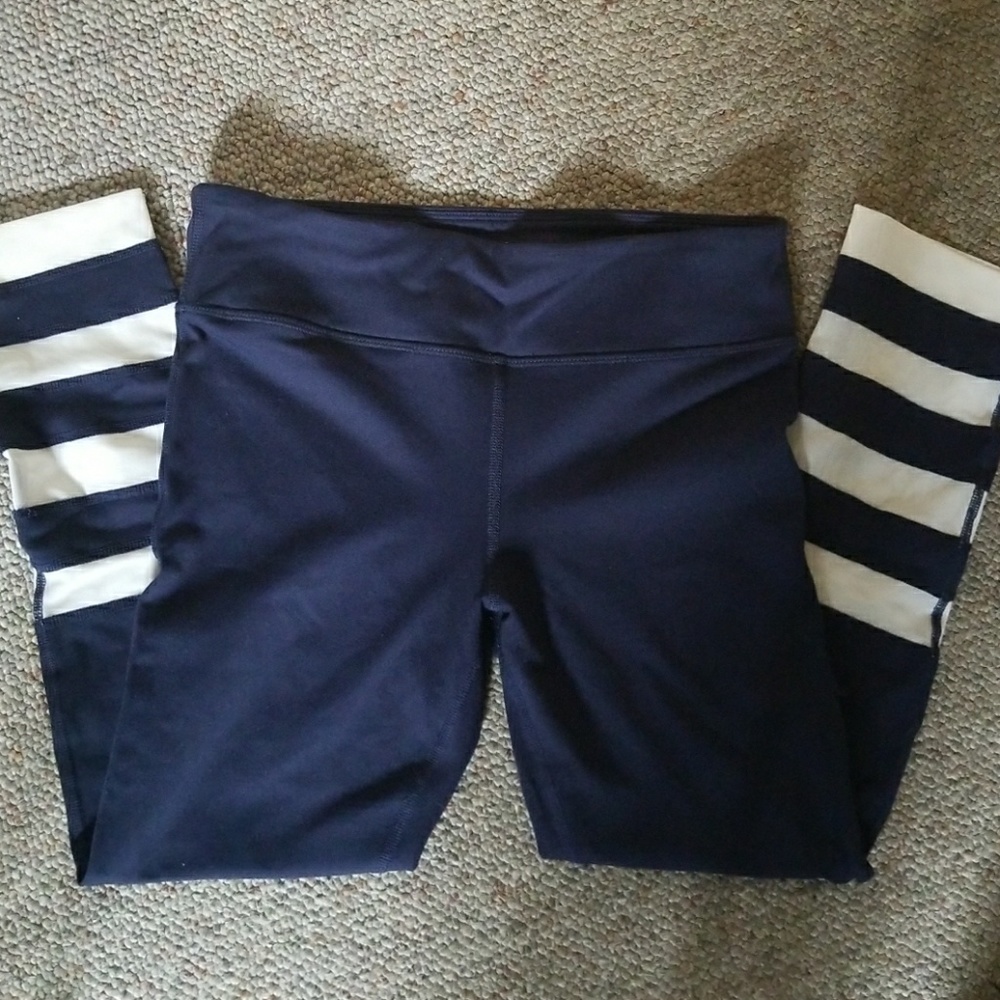 Crop mesh detail active leggings