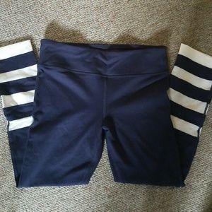 Crop mesh detail active leggings