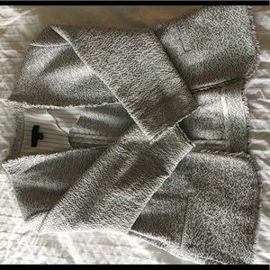 Ann Taylor black and white blend 3/4 sleeve jacket