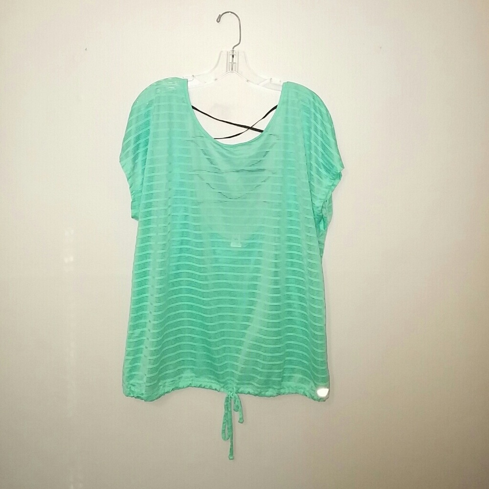 Caged-Back Athletic Top