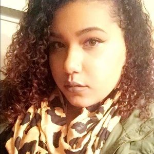 Meet your Posher, Brianna