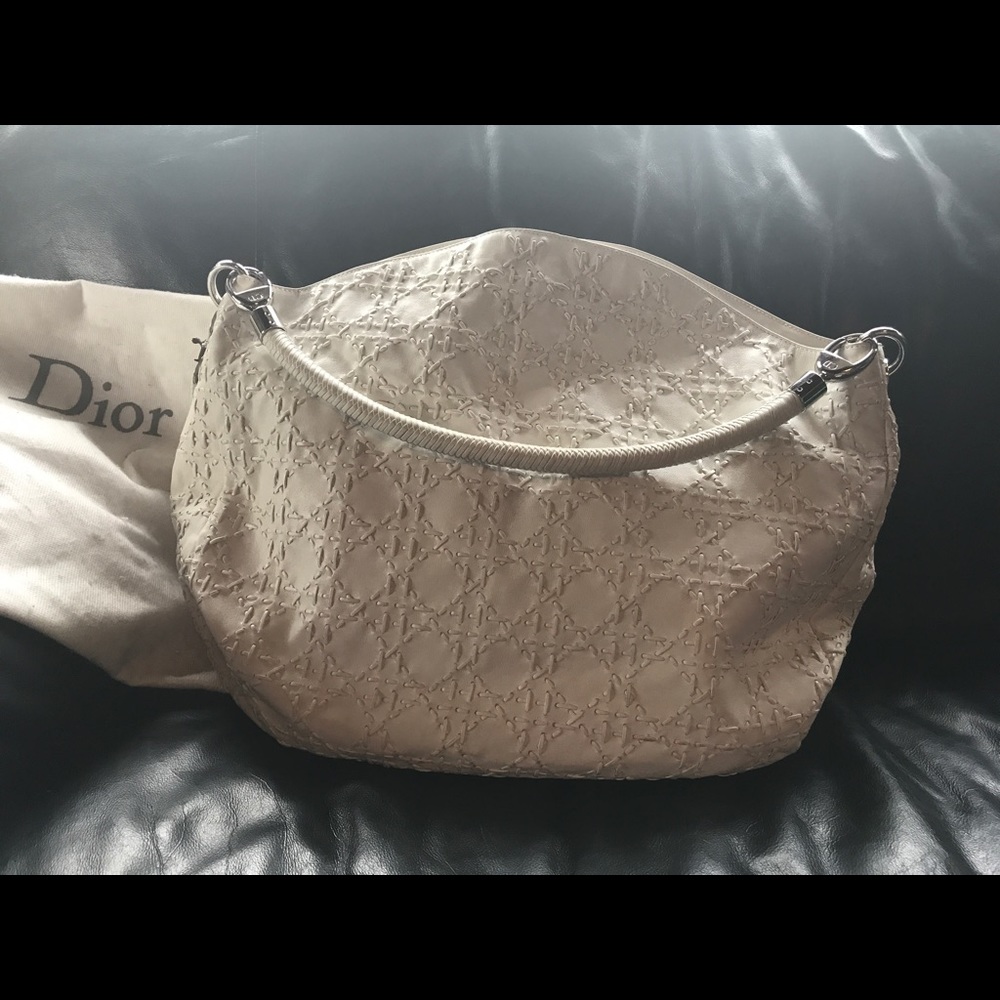 Dior lady bag 100% Authentic.