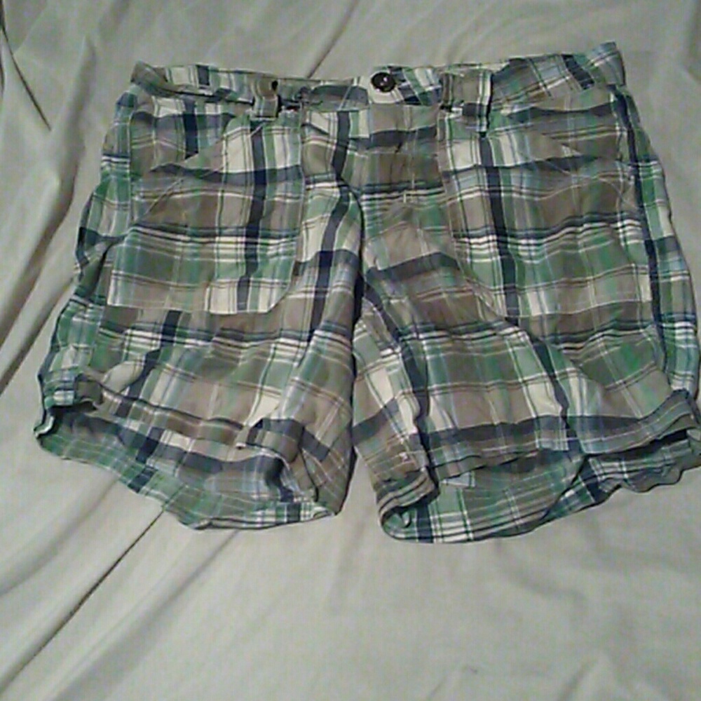 Clothes - Picture 6 of 8