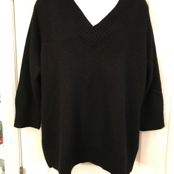 Sweaters - George Designs By Mark Eisen