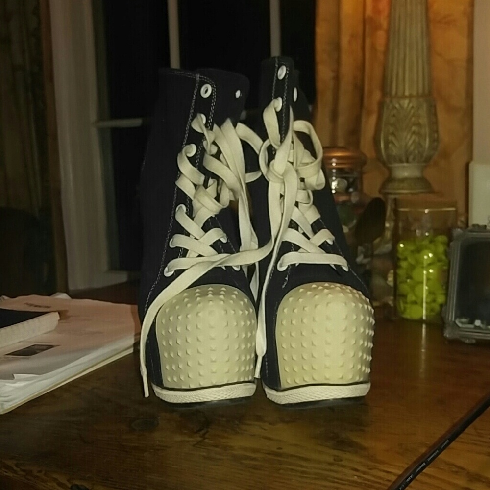 Zigi Girl booties