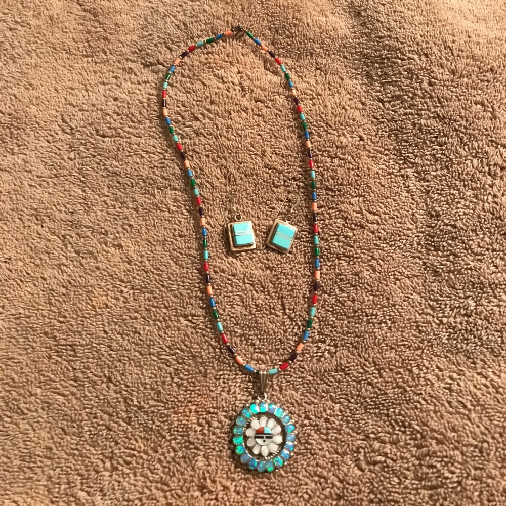 Beautiful turquoise  necklace, earrings