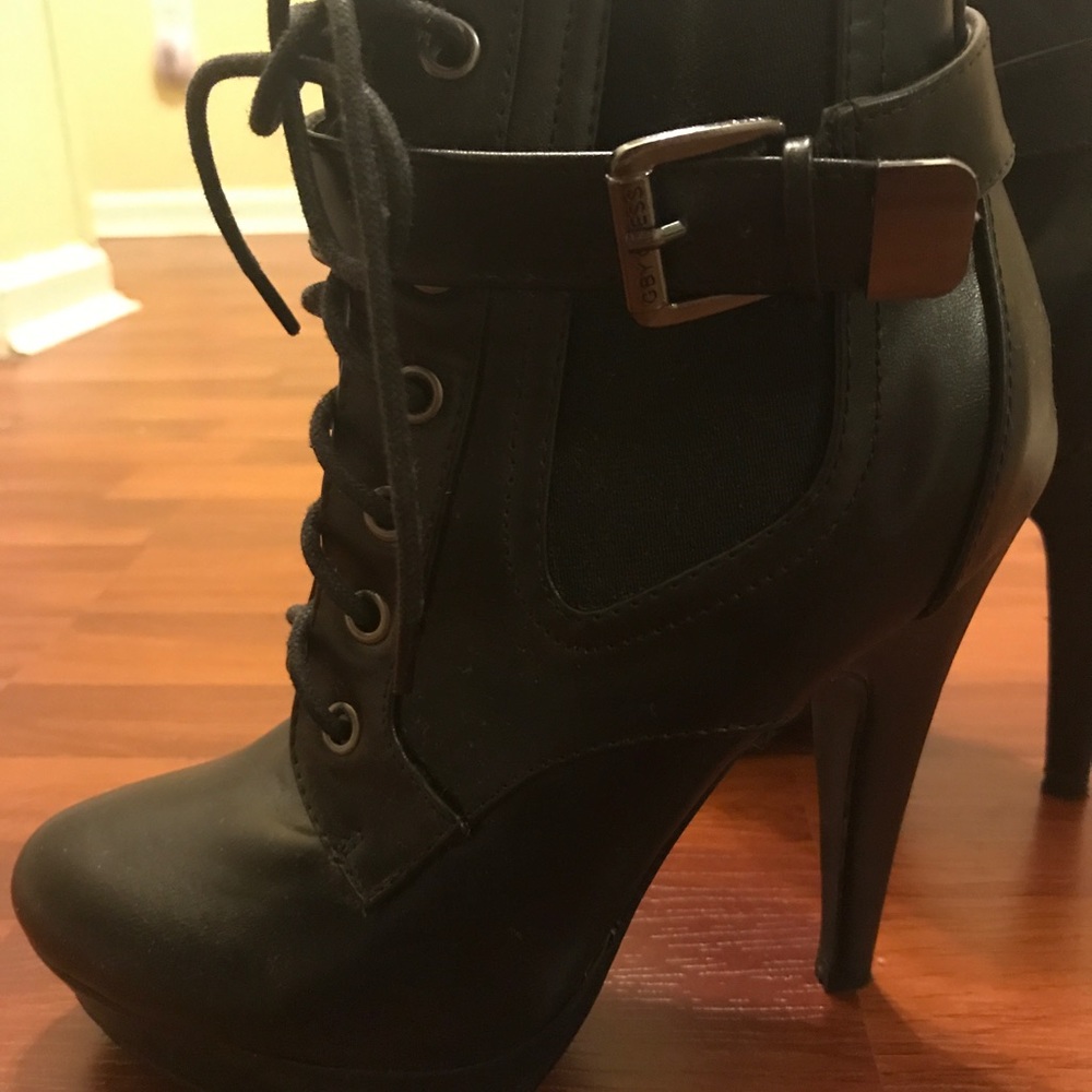 Guess ankle boots