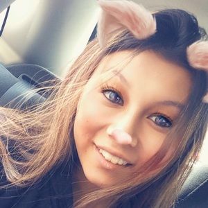 Meet your Posher, Gabby