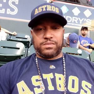 Meet your Posher, Delfred