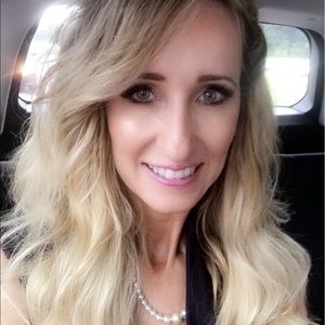 Meet your Posher, Stefanie