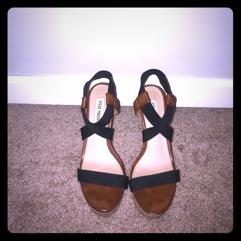 🌼MAKE AN OFFER🌼Size 6 Steven Madden Sandals