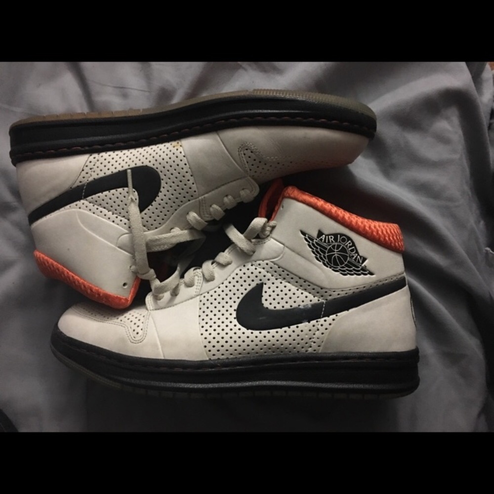 Nike sneakers size 10.5