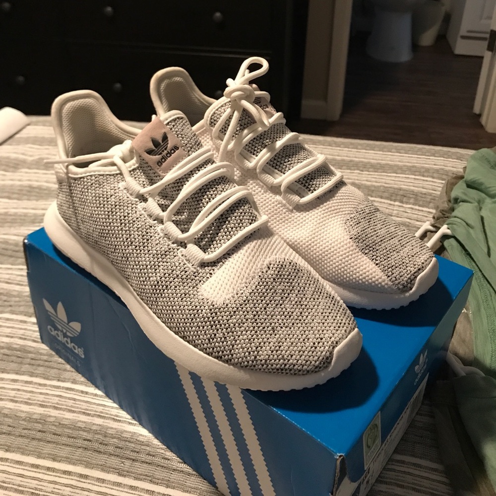 Adidas Sneakers