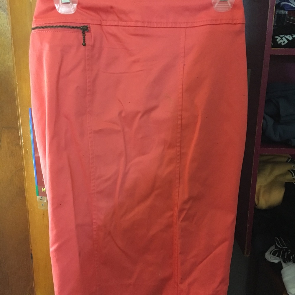 Coral Pencil skirt