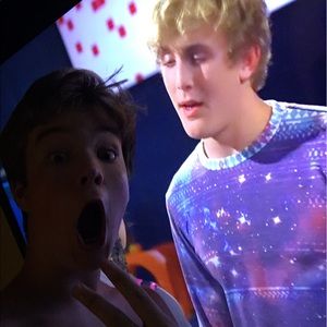 Meet your Posher, Davis