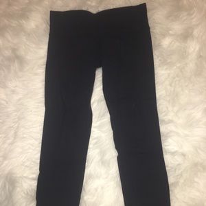 Lululemon black crop leggings