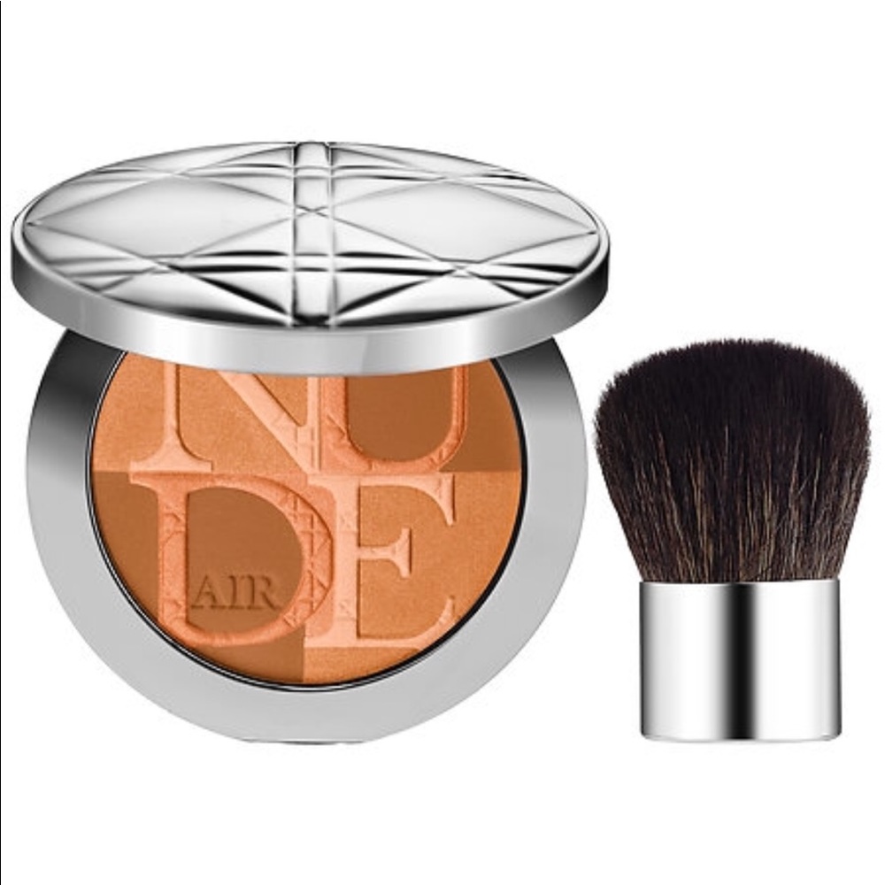 Dior kabuki brush & Dior skin nude air powder  tan
