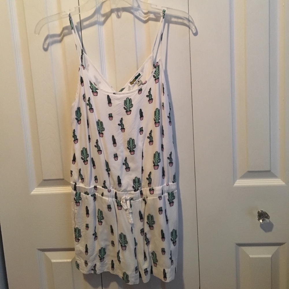 Cactus-print romper