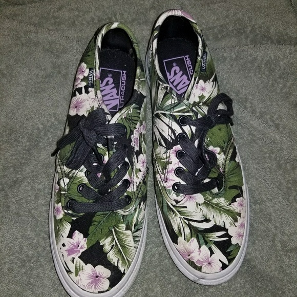 SOLD.     Vans sneakers.  Tropical print - Picture 3 of 5