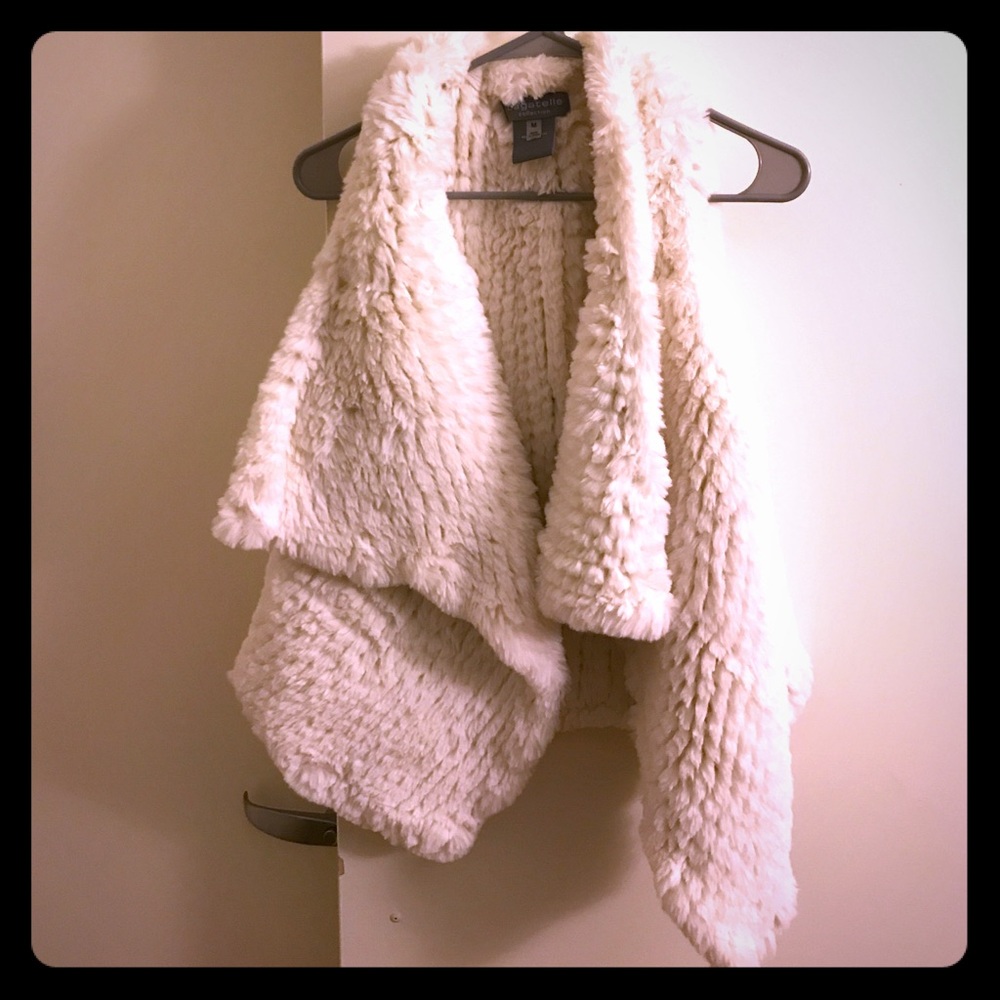 Women's faux fur vest
