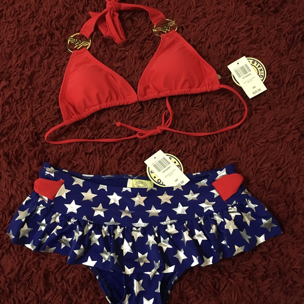 ❌sold on Ⓜ️❌Wonder woman Costume