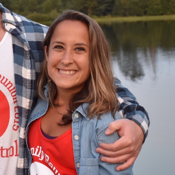 Meet your Posher, Katelyn - Picture 1 of 1