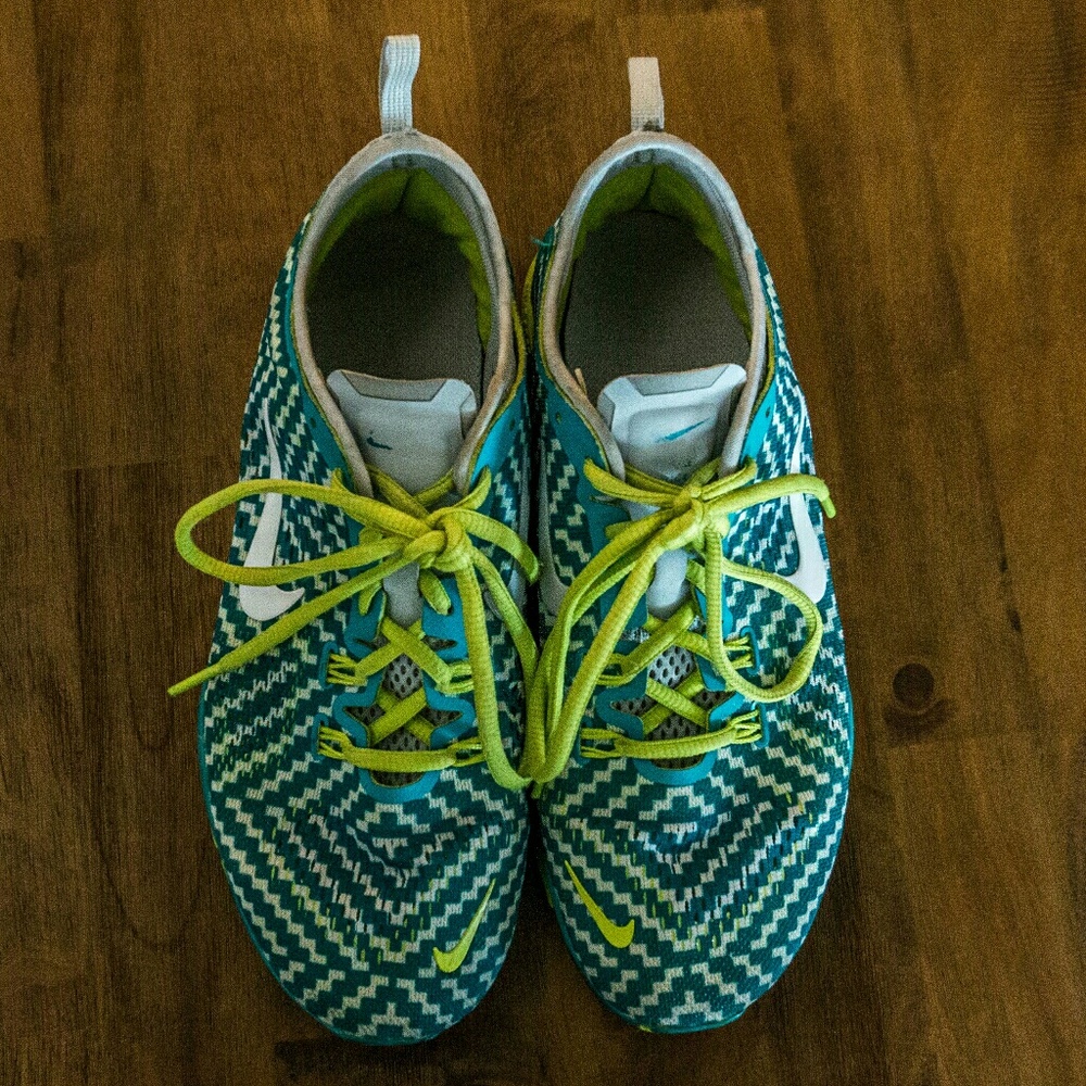 Nike cross trainers