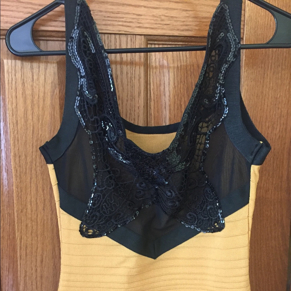 Wow couture form fitting yellow and black dress