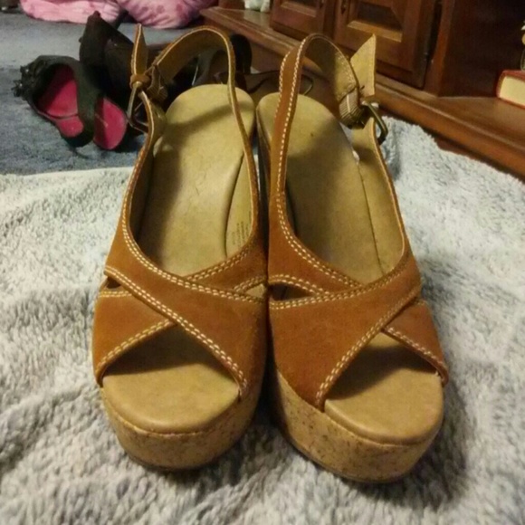 Xhilaration open toe Brown heels - Picture 3 of 7