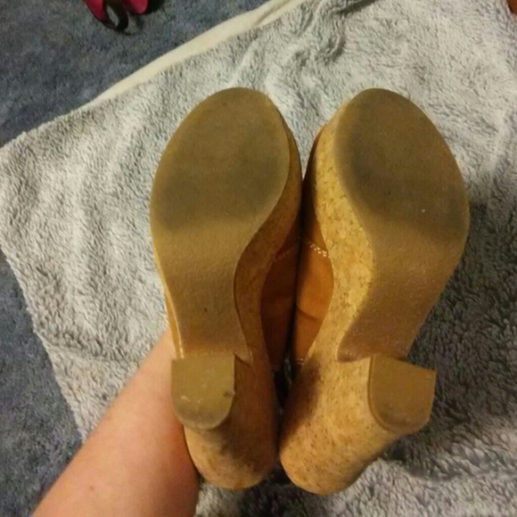 Xhilaration open toe Brown heels - Picture 4 of 7