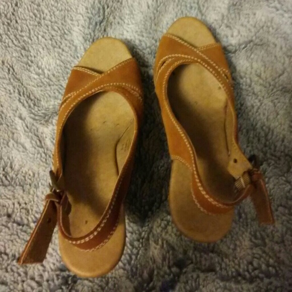 Xhilaration open toe Brown heels - Picture 6 of 7