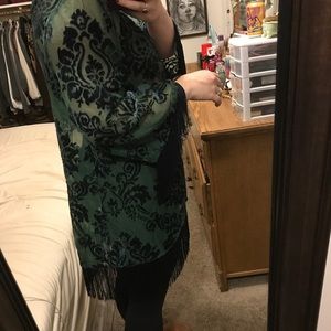 GREEN FRINGED KIMONO