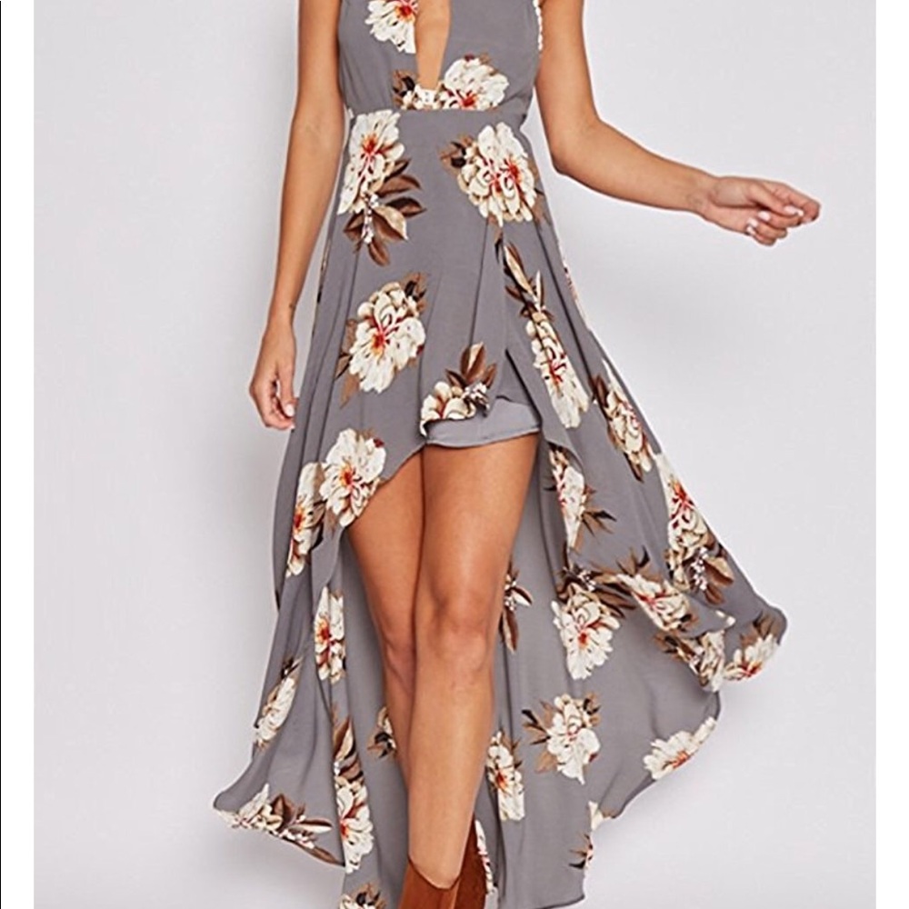 NWOT 💐 Sexy maxi dress !