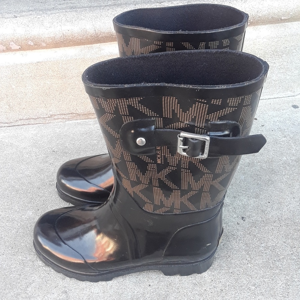 Micheal Kors Rain boots, size 6, mint condition