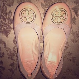 Nude Tory Burch ballet flats in great condition