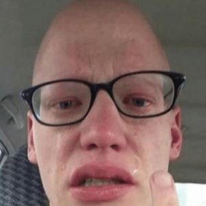 Meet your Posher, Raphael