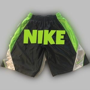 NIKE YOUTH BASKETBALL SHORTS 🏀