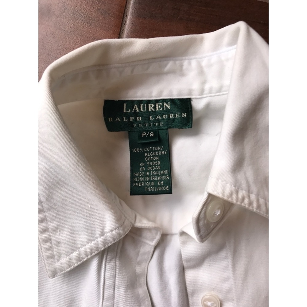 Ralph Lauren ButtonUp - Picture 2 of 4