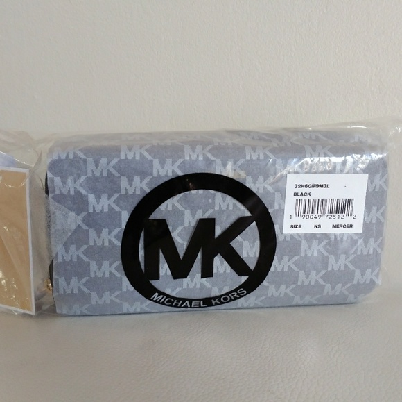 💖SOLD💖MICHAEL KORS MERCER TRAVEL POUCH - Picture 7 of 7