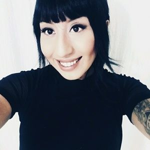 Meet your Posher, Jeanette