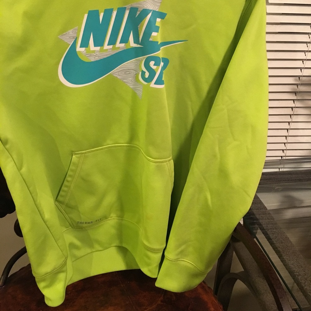 nike hoodie