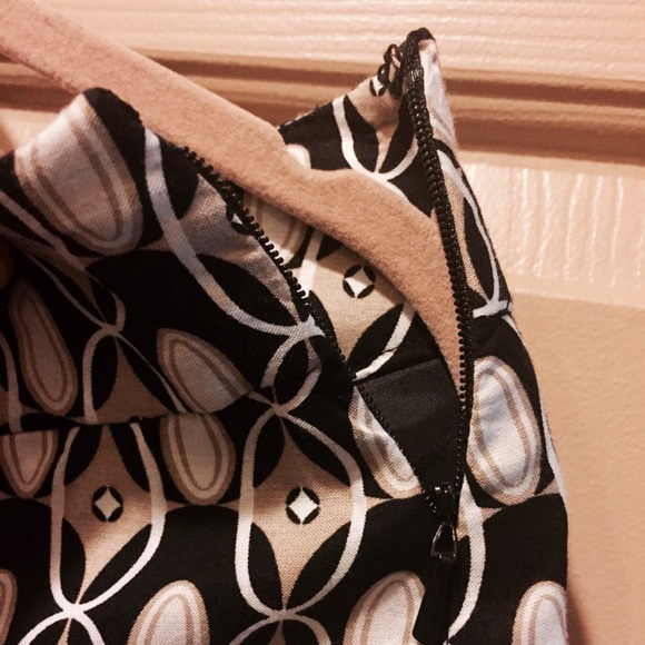 💝Ann Taylor Cute Pleated Midi Career Skirt💝 - Picture 4 of 8