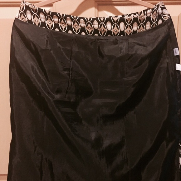 💝Ann Taylor Cute Pleated Midi Career Skirt💝 - Picture 5 of 8