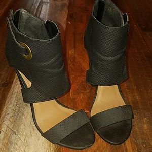 Michael Antonio Black Heels