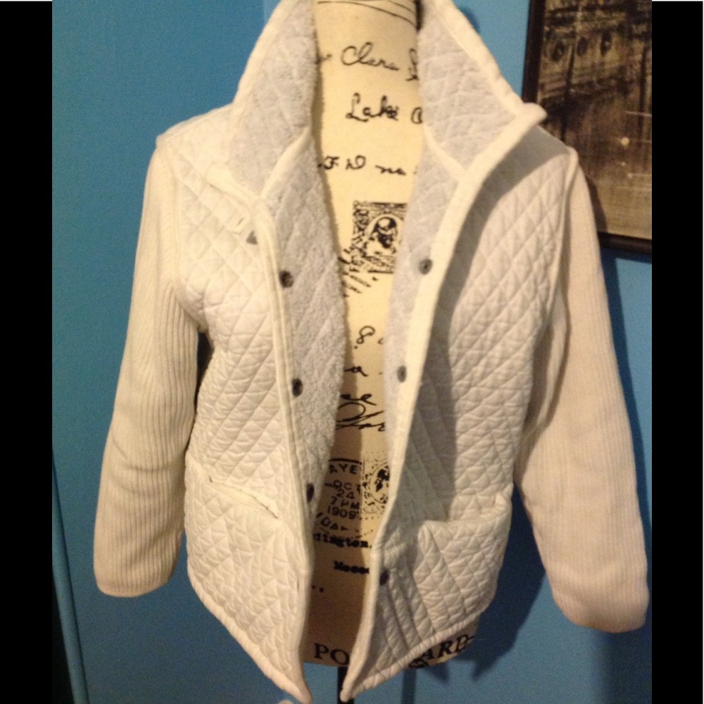 🌬Beautiful White Jacket/Coat
