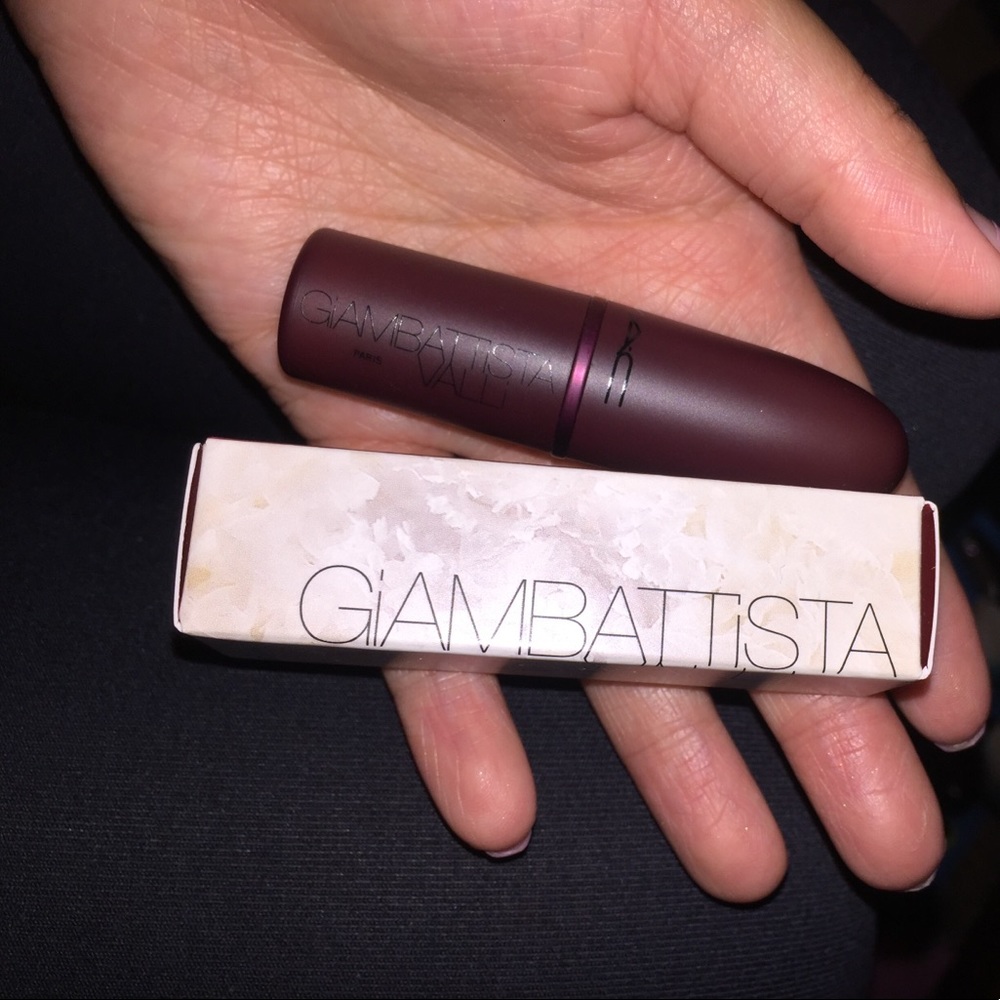 [MAC] new, unswatched Giambattista Valli lipstick